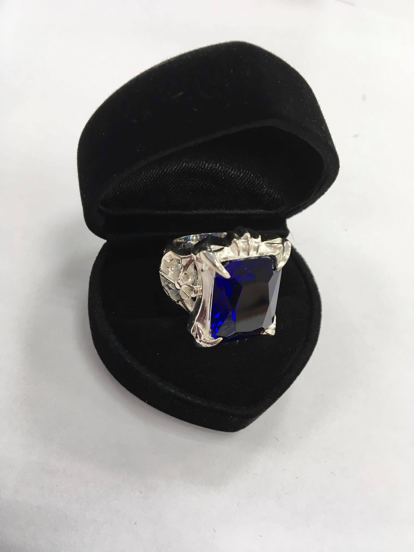 🎪 Aristocratic Ring – Custom Made | 凡多姆海伍戒指 訂製