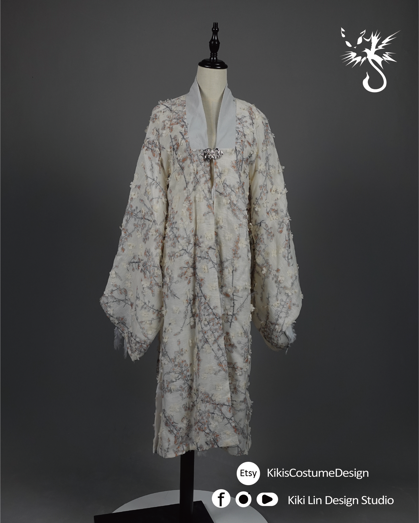 "Frosted Blossom" Han-Inspired Robe