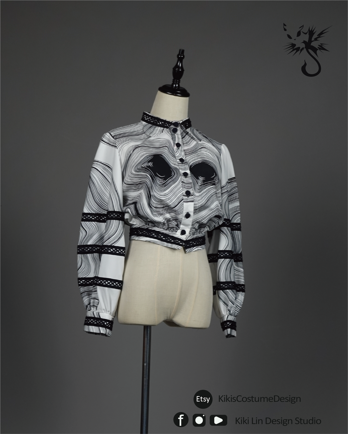 Graphic Print Lace-Trim Crop Top