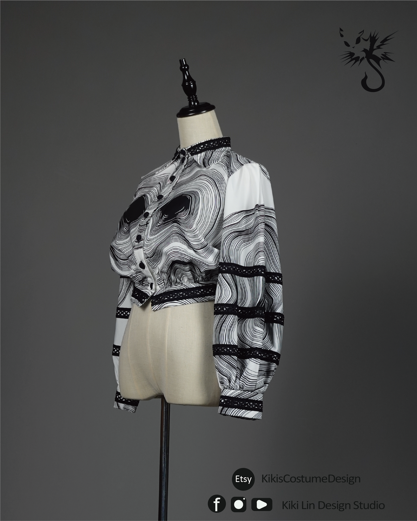 Graphic Print Lace-Trim Crop Top