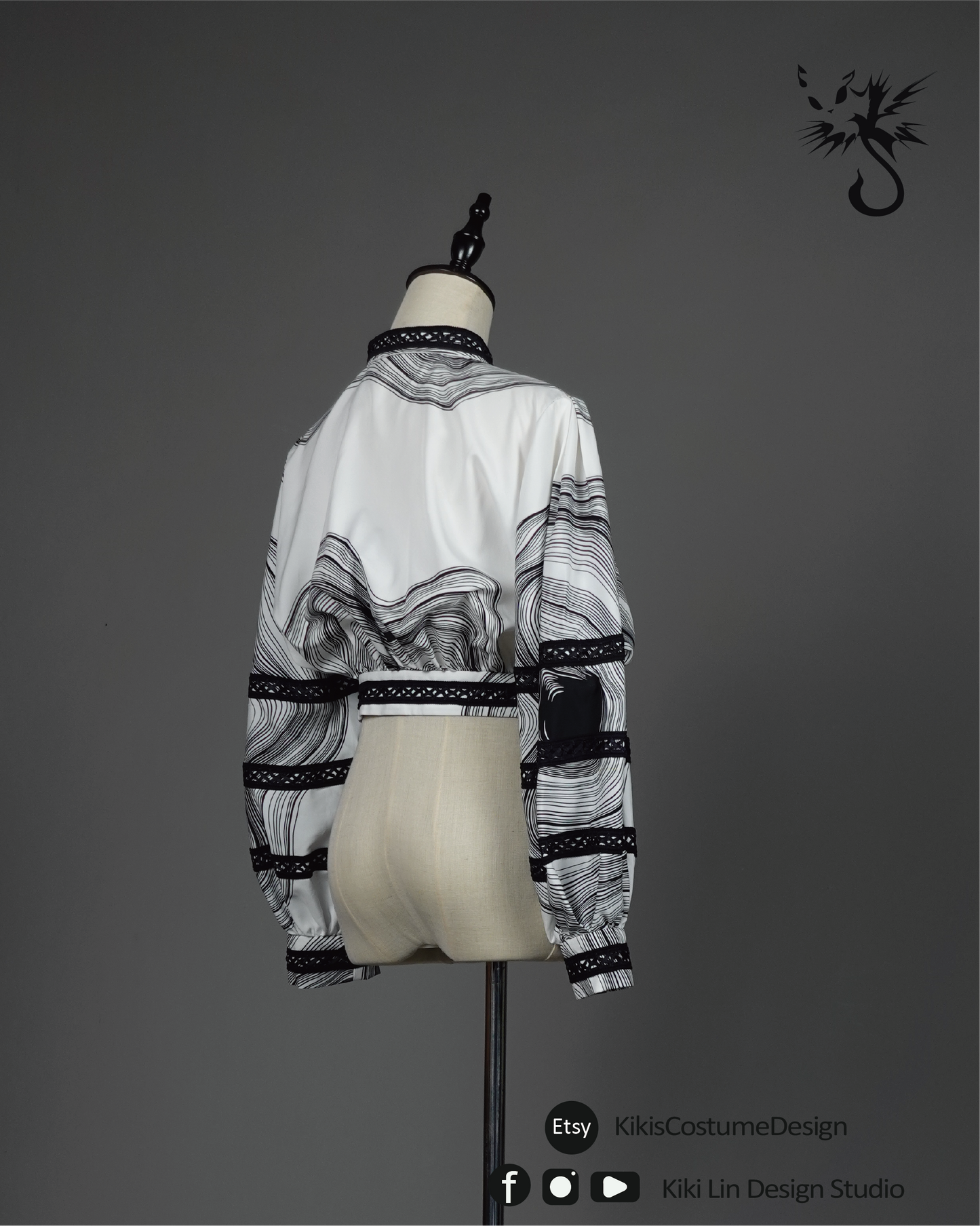 Graphic Print Lace-Trim Crop Top