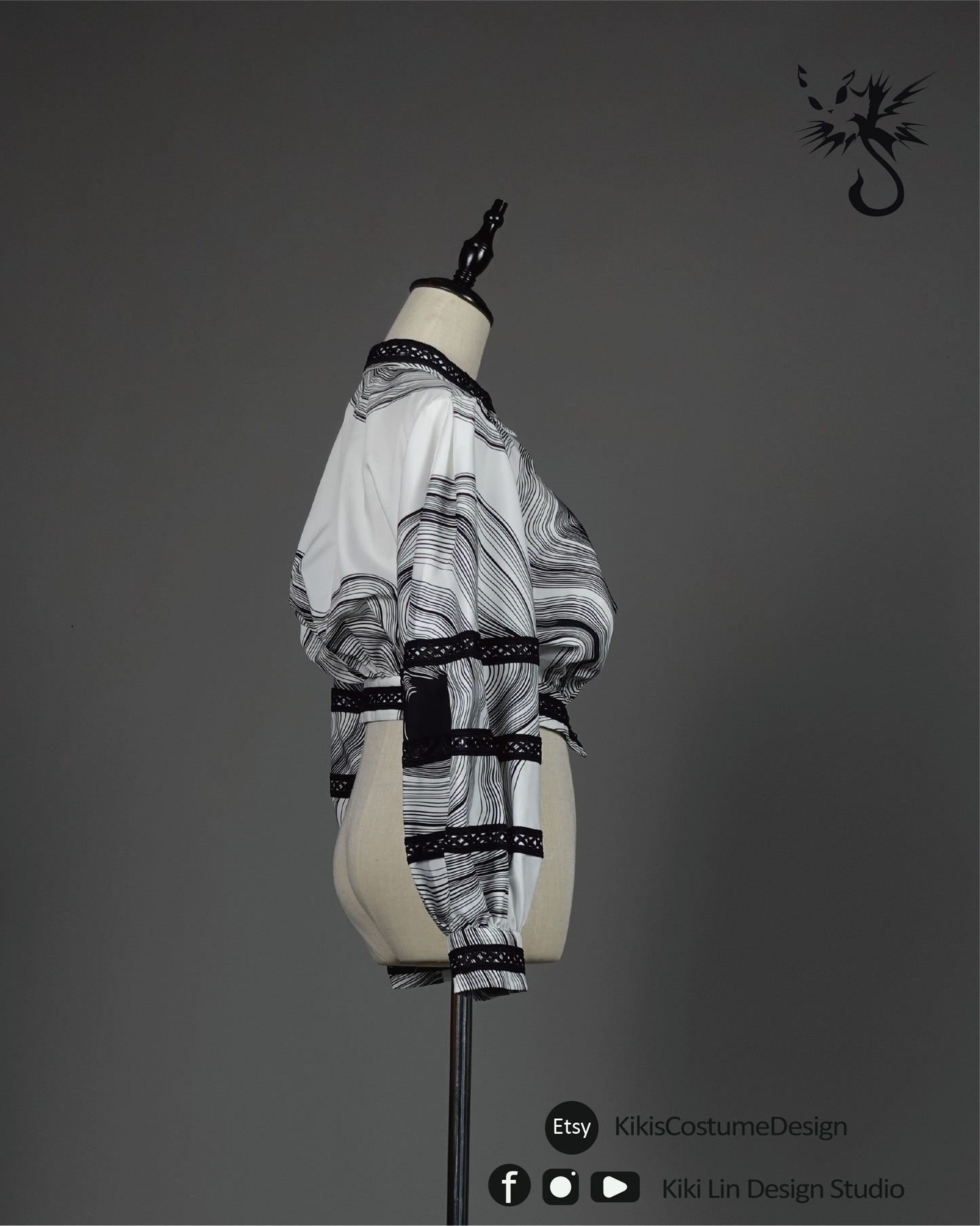 Graphic Print Lace-Trim Crop Top